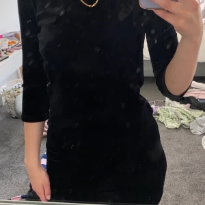 Klänning från vila - Säljer en klänning från vila i storlek xs, 50 kr + frakt. 