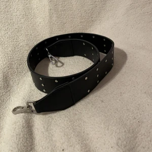 Axelban Carin Wester  - Elr nytt axelband till en väska✨