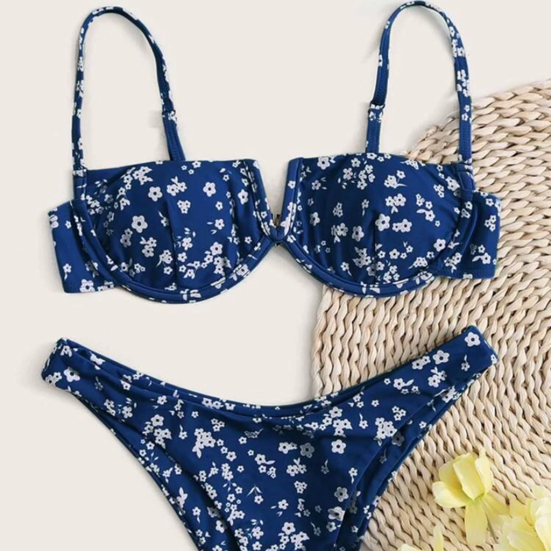 Mörkblå bikini - 90