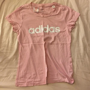 Adidas popper pants stel L - Har använt den för typ 5 gånger 