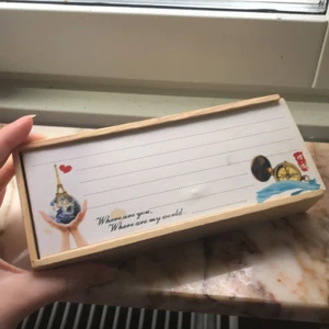 Presentbox med glasflaskor! - Med fina Eiffeltorn i brons, silver och guld! Alla plus boxen kostar 150kr inkl frakt! Helt nya