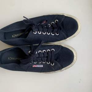 Supergas in cool timeless blue colour. Worn about 10 times. Timeless shoe, sole in perfect condition. See pictures for details.