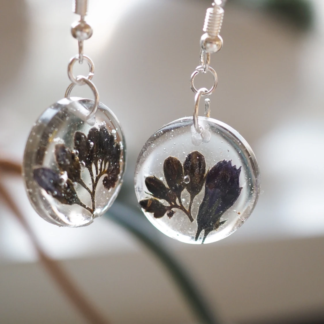 Spring purple flower bud earrings - 91