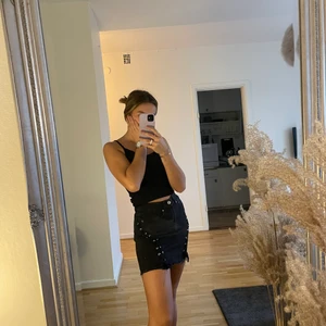 Kjol  - Kjol från BIKBOK som inte är mycket använd storlek XS, 50kr + frakt 