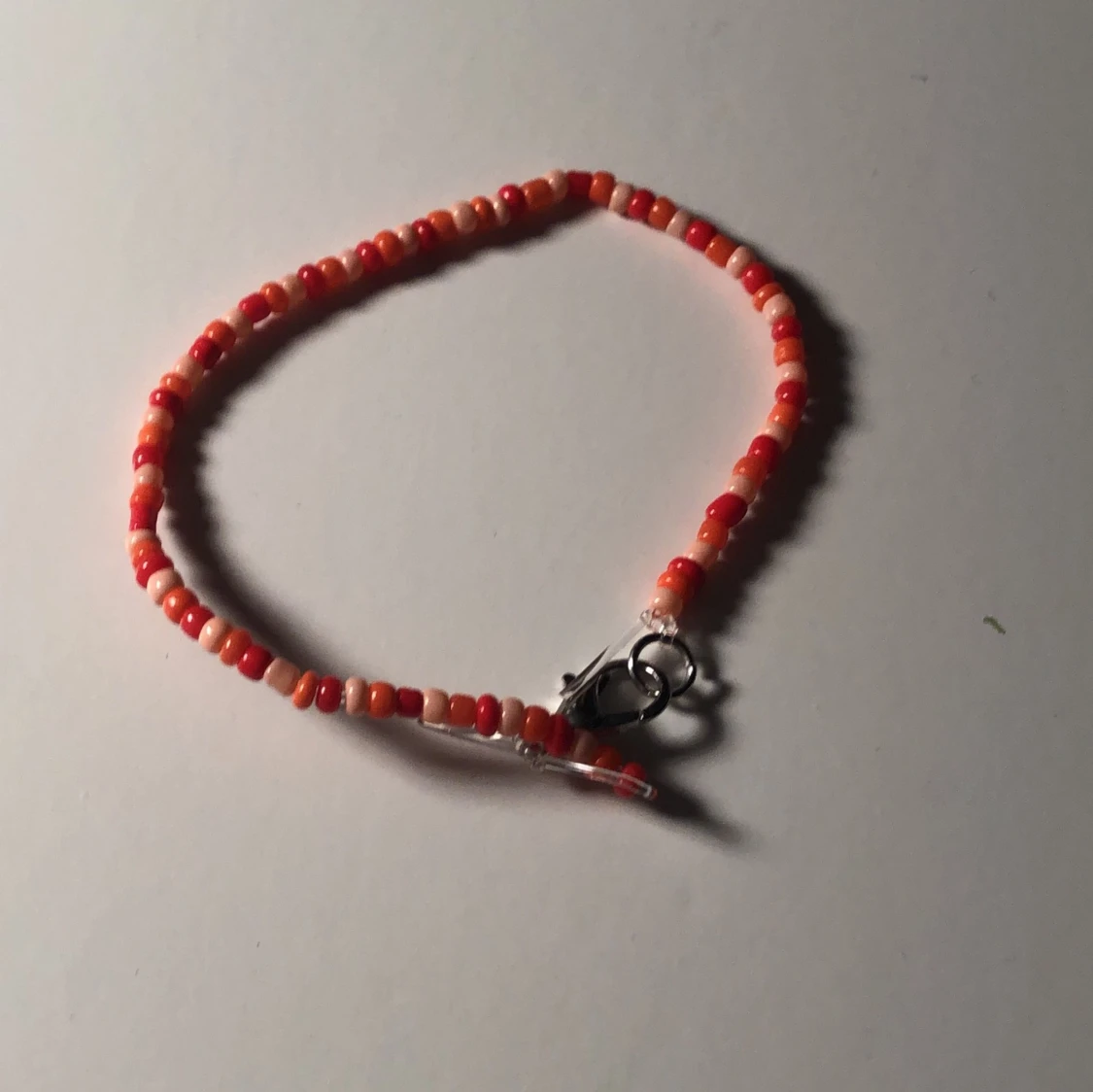 Ett hemmagjort armband  - 90