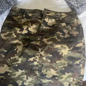 Army skirt, never worn