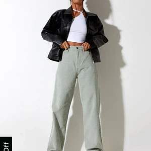 Motel byxor - Intressekoll på mina manschesterbyxor från motel rocks. Använt dom typ 3 ggr så de är iprincip i nyskick. 