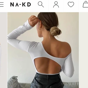 Body med öppen rygg - Aldrig använd body från Nakd 