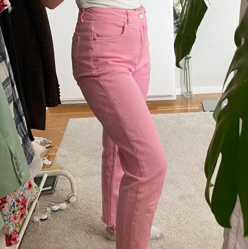 Vita jeans från början som jag färgat hemma själv💕☺️. Jeans & Byxor.