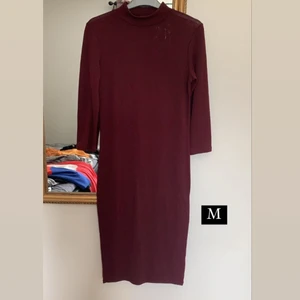 Klänning  - Klänning röd