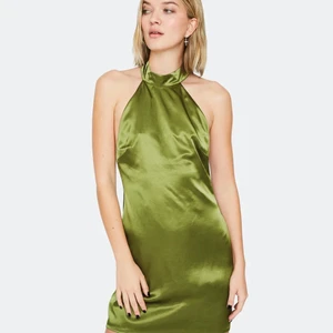 klänning  - Söker den här klänningen i storlek S