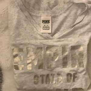 Tröja - Ifrån pink/victoria secret storlek xs