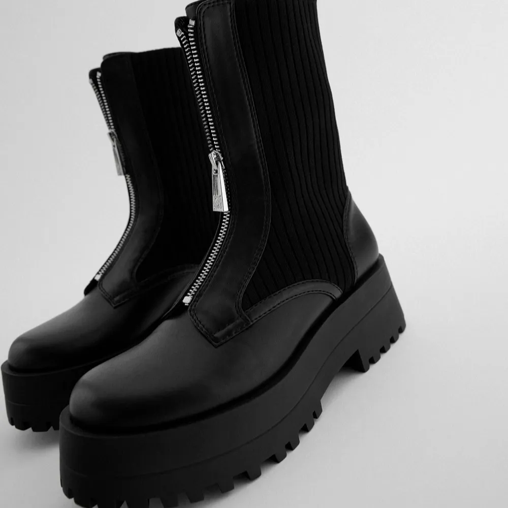 Asfina chunky boots från Zara strlk 38. Skor.