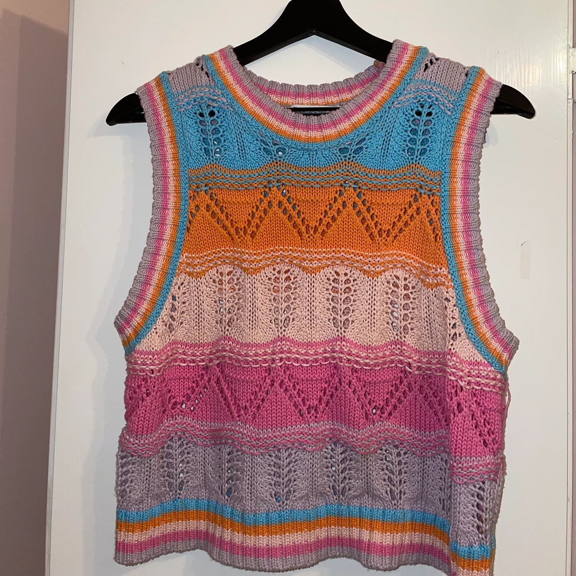 Färgglad väst  - 90