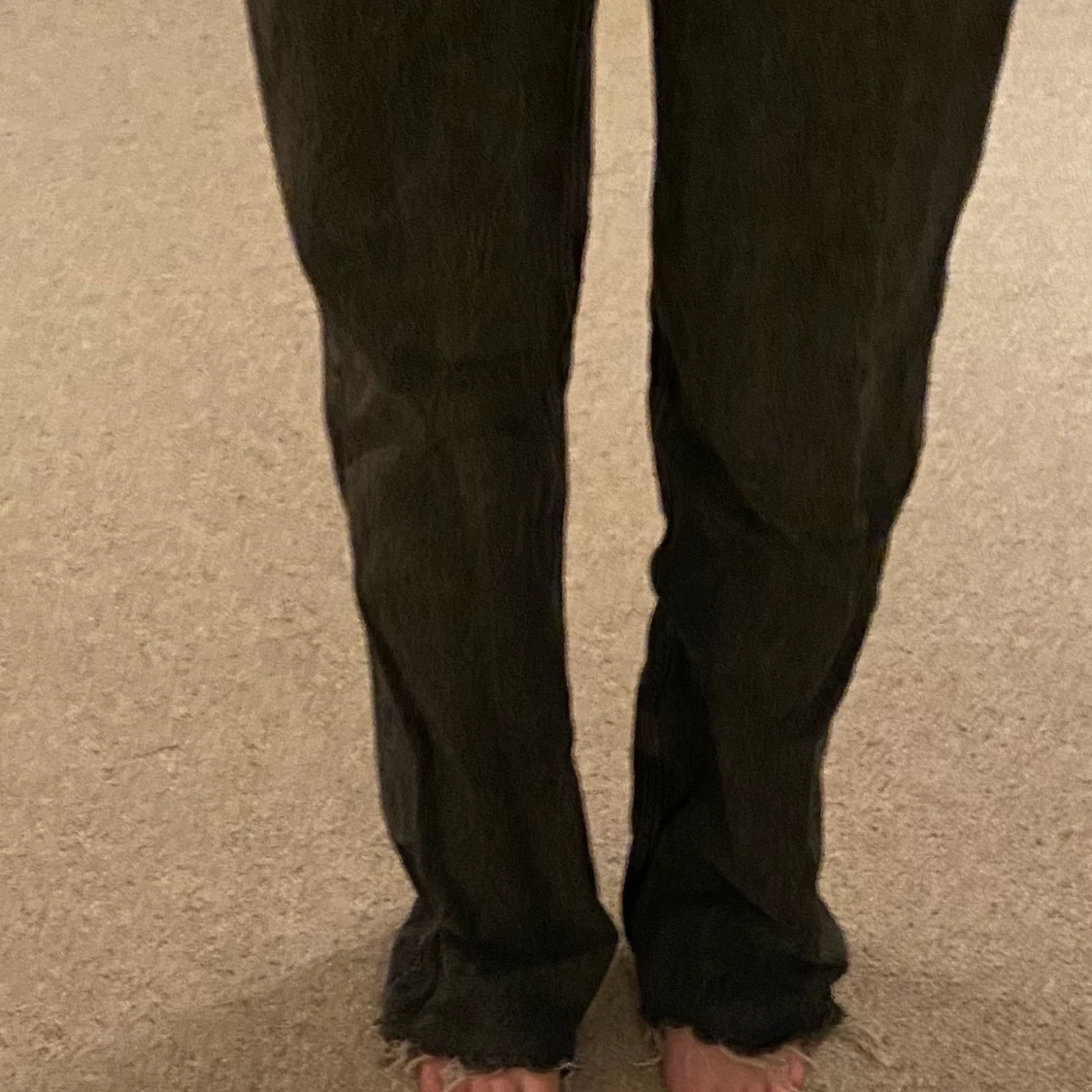 Mörkgråa zara straight jeans - 91