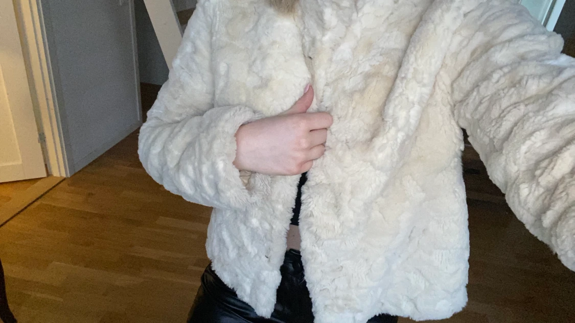Vit pälsjacka  - 90