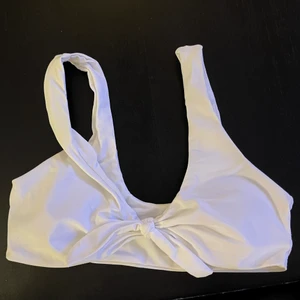 Bikiniöverdel 👙 - En superfin bikiniöverdel, helt oanvänd.😇 köparen står för frakten!!💕