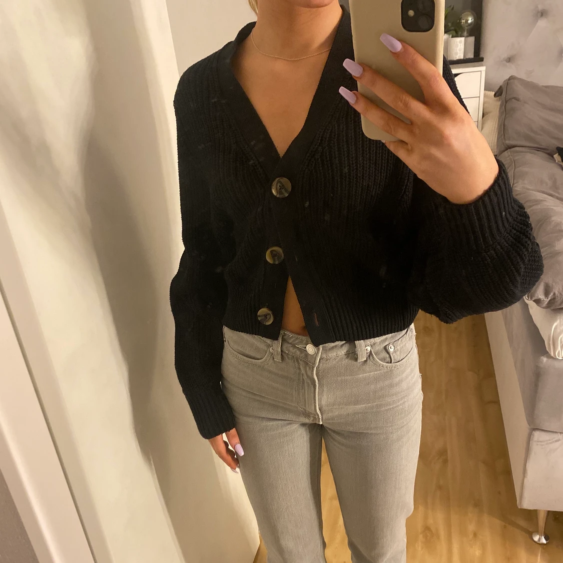 Svart stickad kofta från Ginatricot