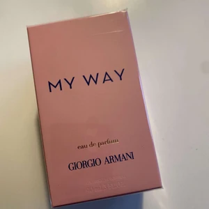Parfym - Säljer 1st giorgio parfym my way, helt oanvänd. Nypris ligger på 1250kr. 90ml