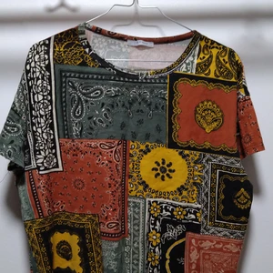 Topp från Zara - Bekväm topp i storlek S, från Zara. 