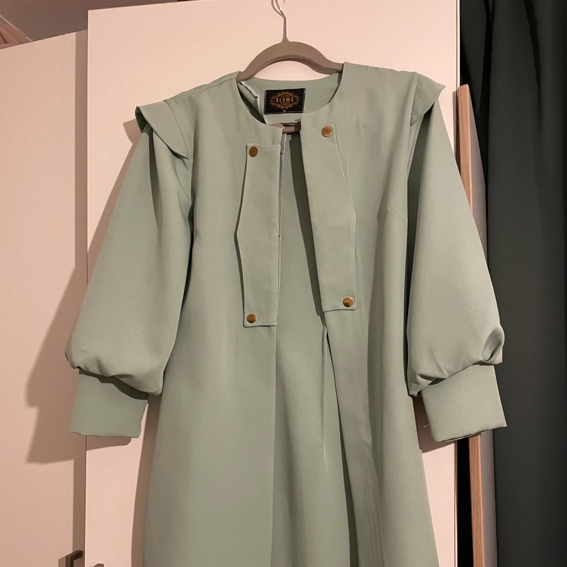 elegant snygg kappa i mintgrön