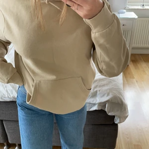 Hoddie från Monki - Overzized hoddie från Monki, storlek S men skulle passa de flesta, nypris ca 350 kr