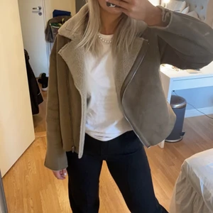 Jacka från ZARA - .