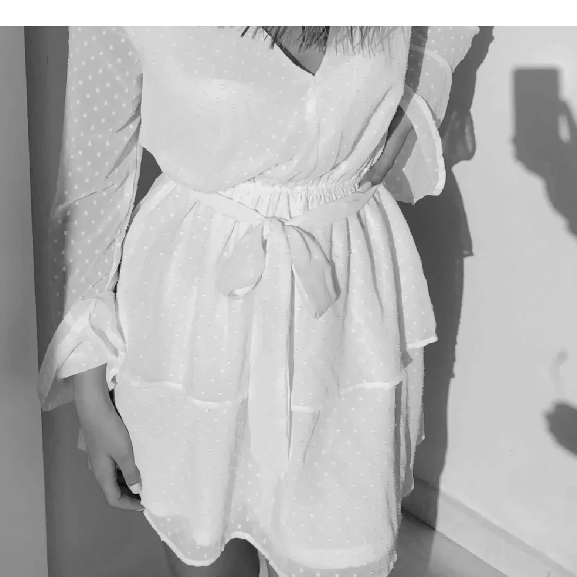 Vit volangklänning - 90