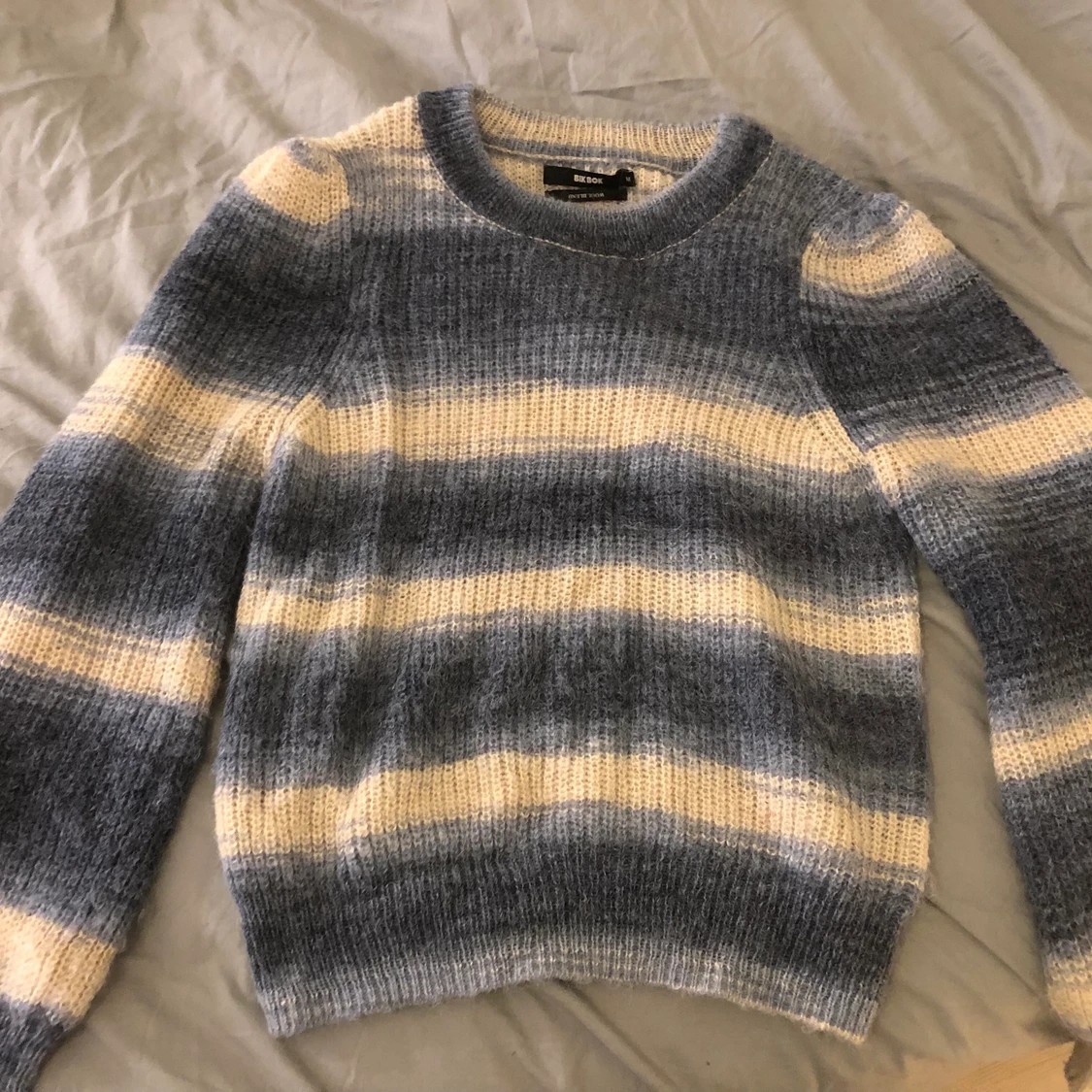 Randig stickad tröja  - 91