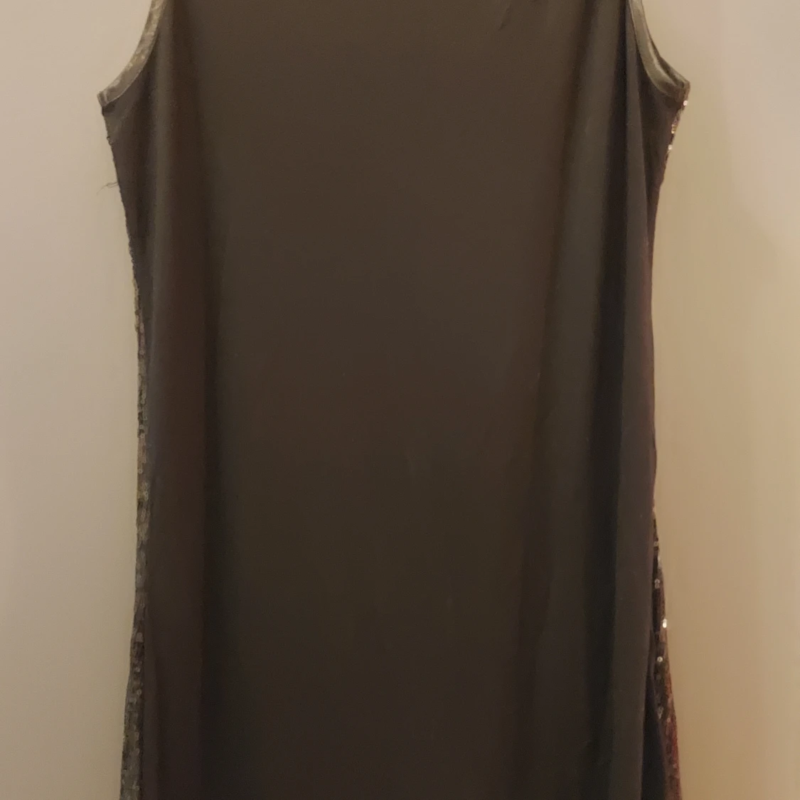 NEW black sequined vest / tunic! Size M - 90