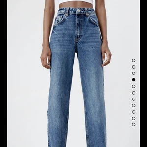 Zara jeans - Köpa för bara någon vecka sen, klippta för att dom ska passa mig som är 170 ! ❤️