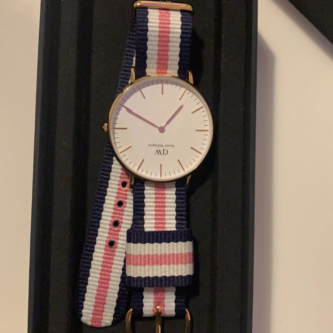 Daniel wellington  - 91