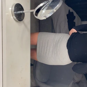 Kjolar - Två mini kjolar i grå och svart. Aldrig använda tyvärr, jättefina! Storlek S. 170kr för båda men 90kr styck