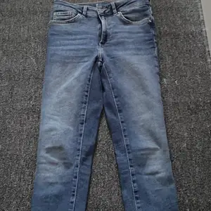 Fina blåa jeans från BIKBOK💙 Kan oxå sälja byxorna för 150kr