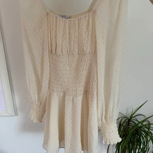 Nakd klänning - En helt oanvänd klänning i strl 34 från Nakd!