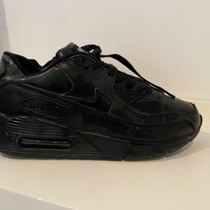 Nike air Max  - Defekter finns. Säljes i befintligt skick 🌸