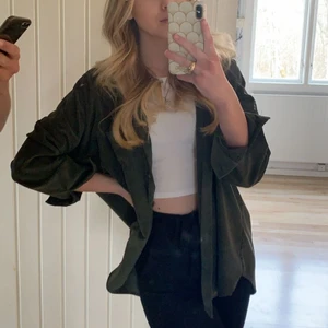 Grön Manchester skjorta  - Grön Manchester skjorta ifrån Zara! Oversized modell💚 