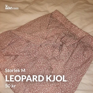 Leopard kjol - En rosa fin leopard kjol från shein, använd fåtal gånger, sitter helt perfekt och ser ej ”billig” ut. Storlek M, skriv för mer information och bilder 🤍💜