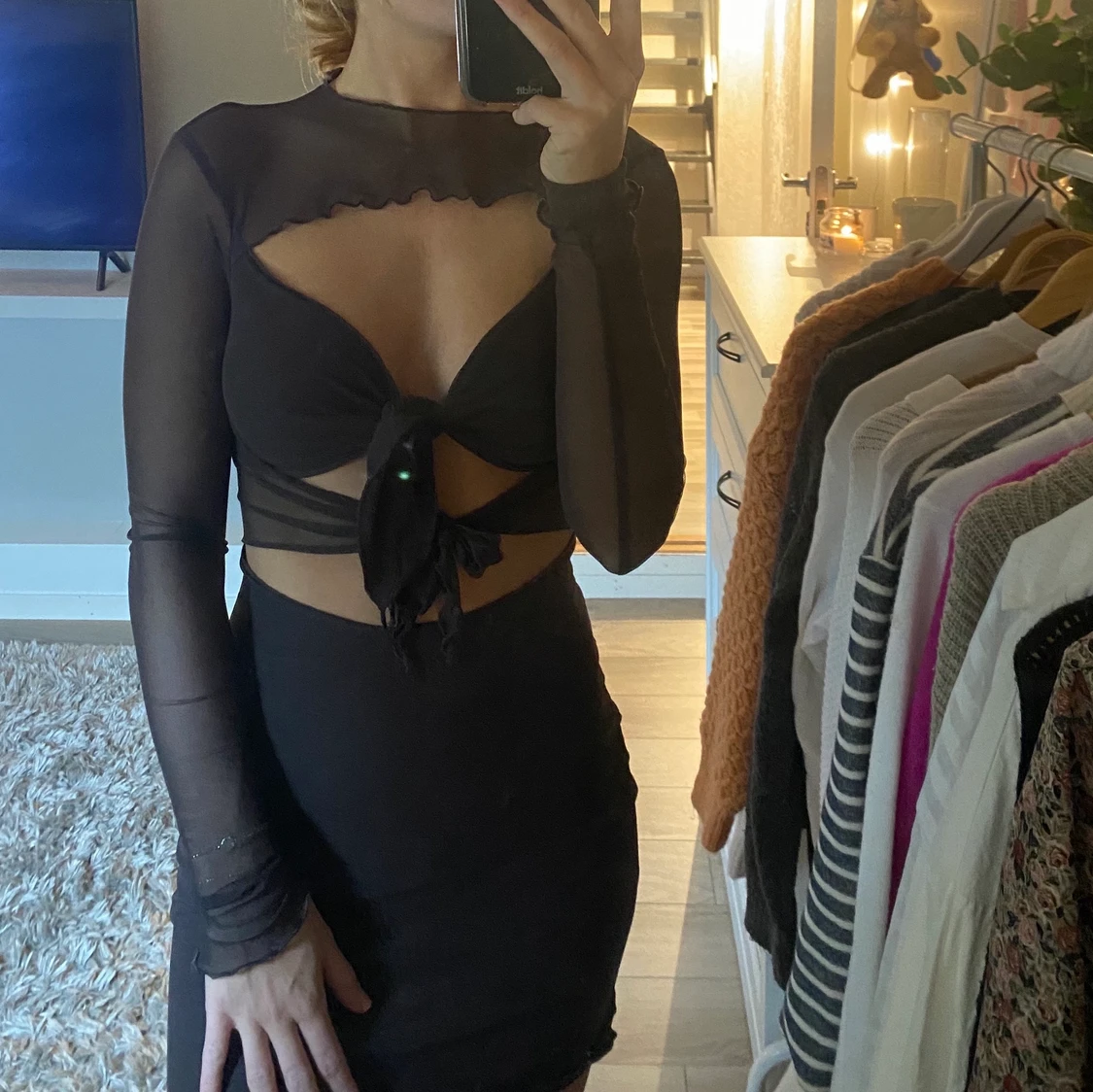 Två klänningar från hm och Nelly - 90