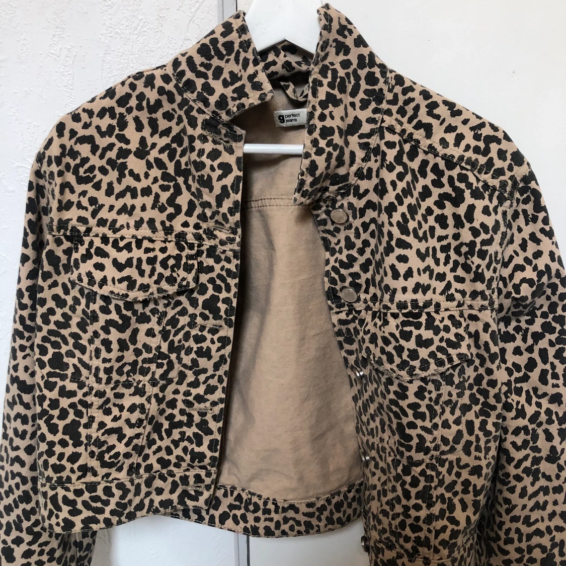 Jeans jacka leopard