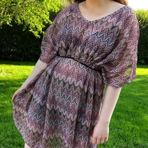 Klänning(?) - Mönstrad klänning/tunika i storlek L/XL. 93.5 cm lång/  88 cm bred.