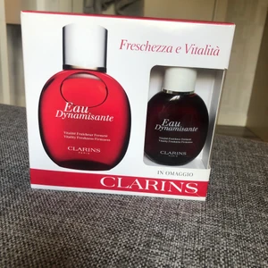 Parfym  - Parfym från clarins i sin orginalförpackning. Aldrig använd. Frakten står köparen för. 