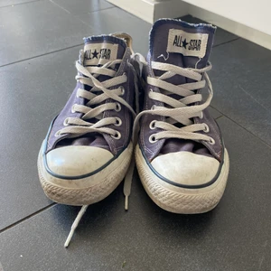 Converse - Storlek 37,5. Något slitna