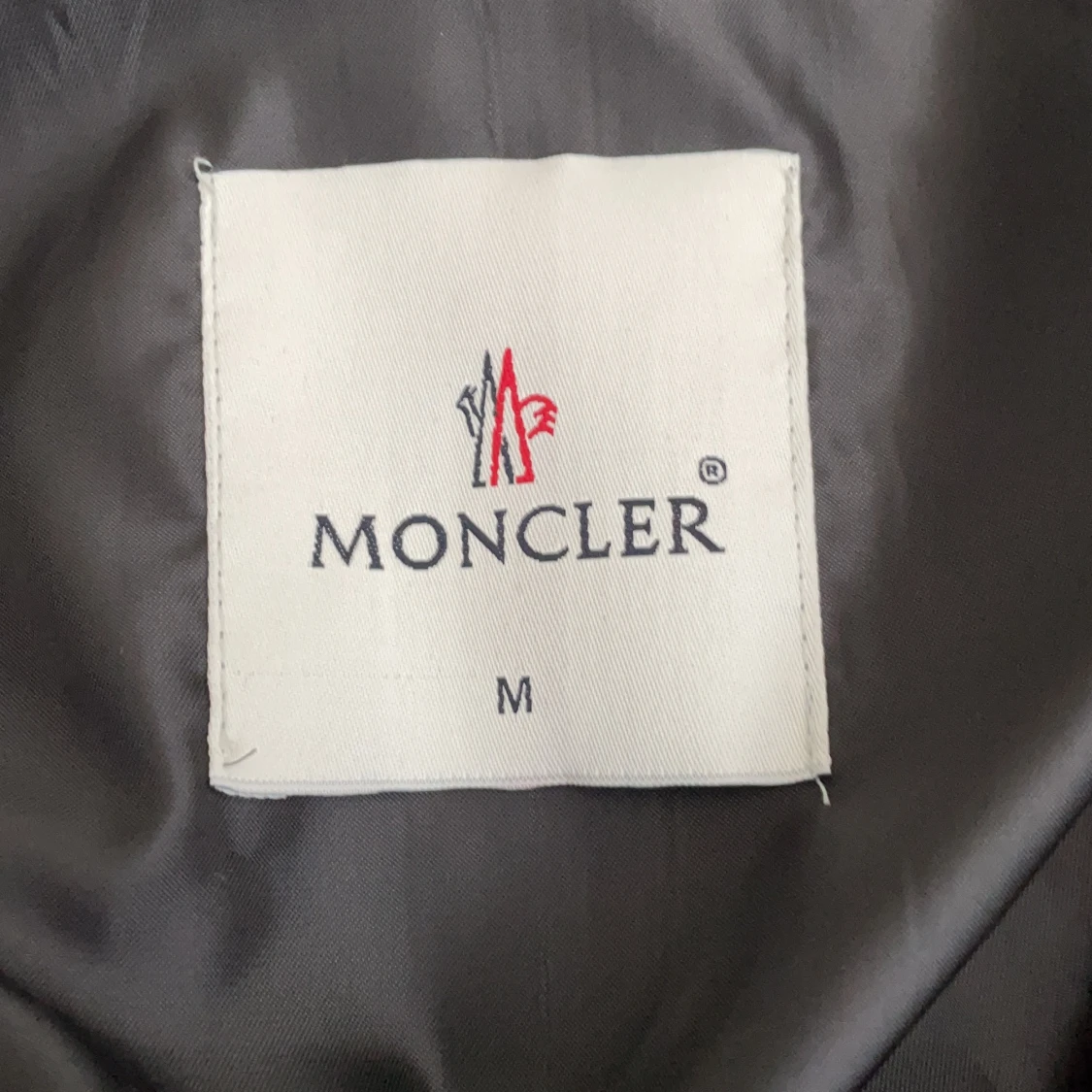 Moncler väst, storlek S - 91