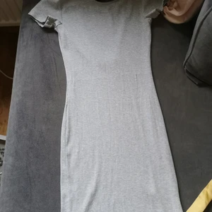 Klänning bikbok  - Bikbok klänning i nytt skick storlek small 