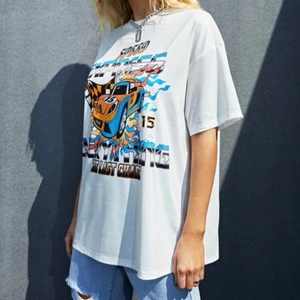 Oversized tröja från shein 💙 - Oversized t-shirt från shein som jag använt en gång! Säljer då den va lite för stor 💙 väldigt skönt material 
