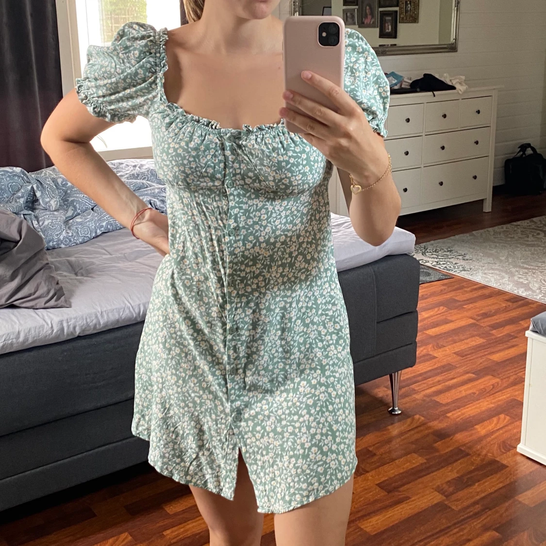 Blommig klänning - 90