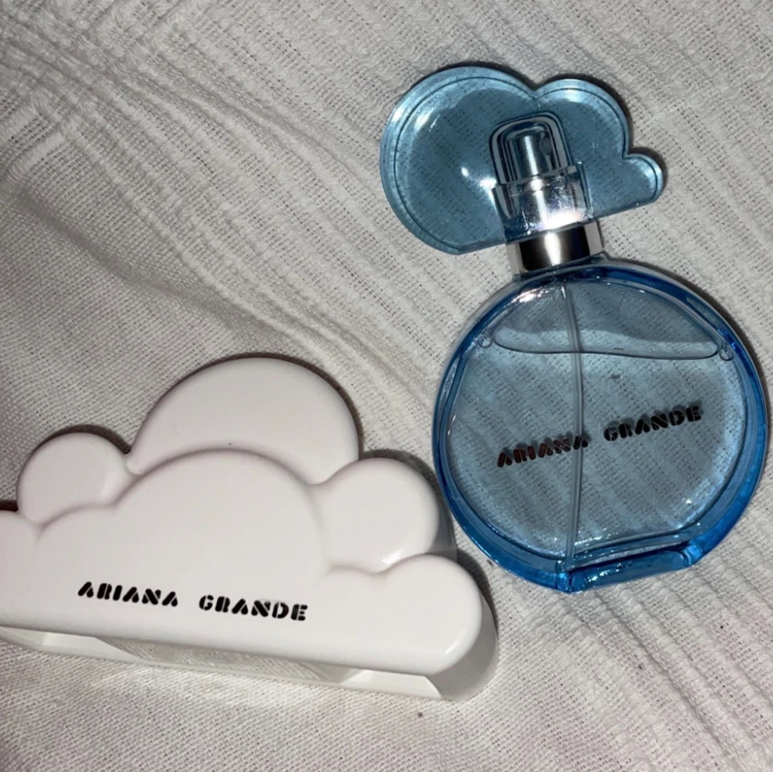 Ariana grande cloud 50ml  - 90
