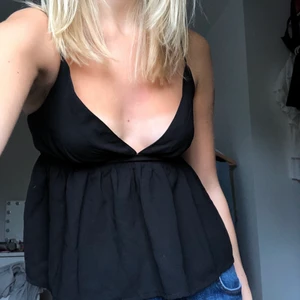 Svart linne BikBok  - Svart linne från BikBok!!