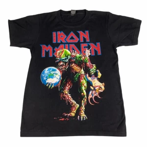 Iron madien - Supersnygg! Riktigt bra kvalitet, tjockare bomull 